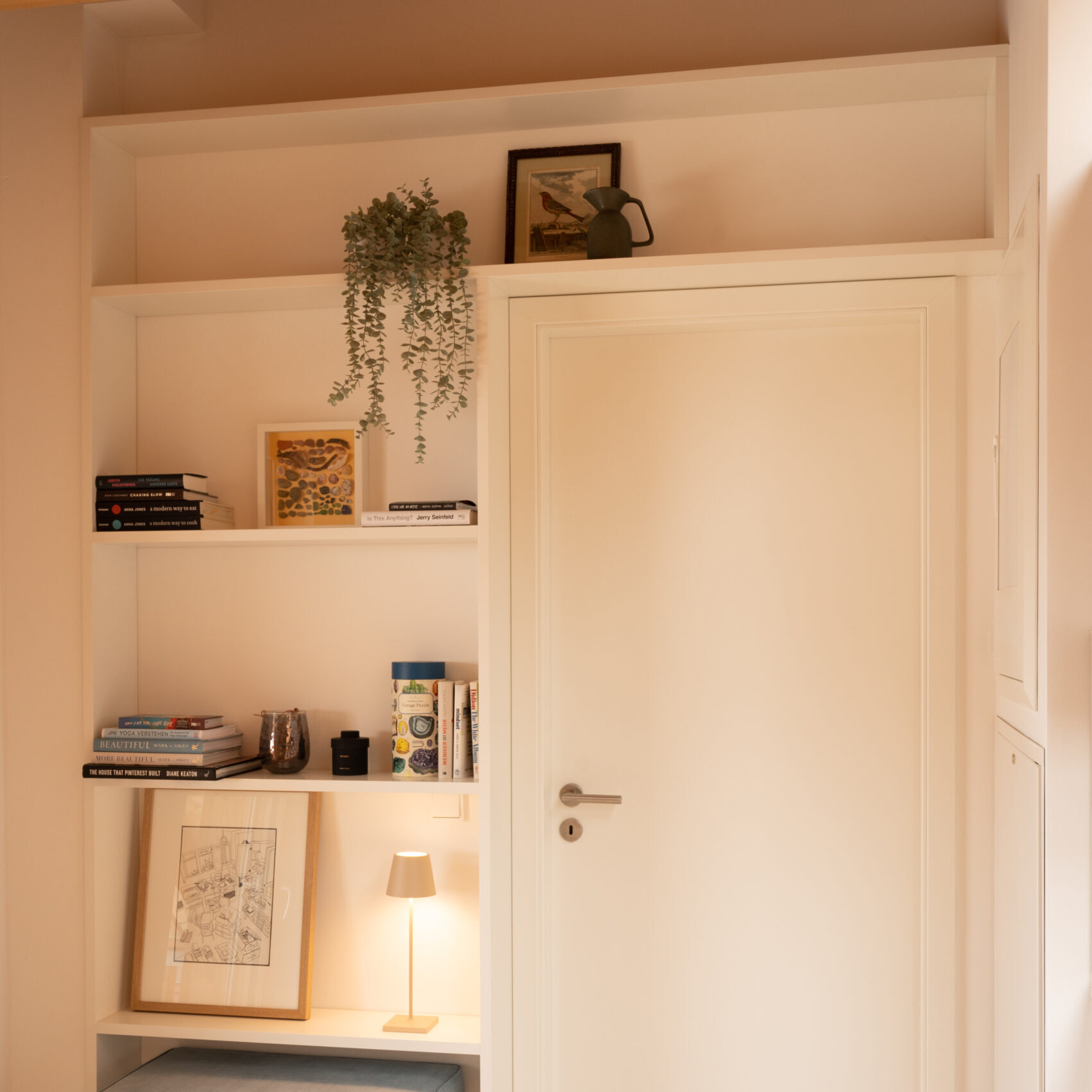 Eckbank u. Regal Walter (8)